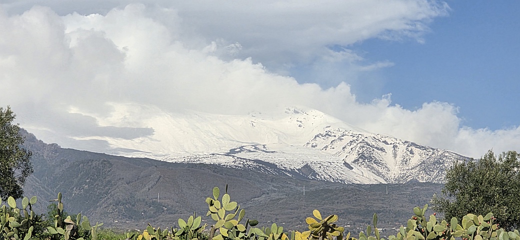 Blick von S&uuml;dosten auf das Valle del Bove